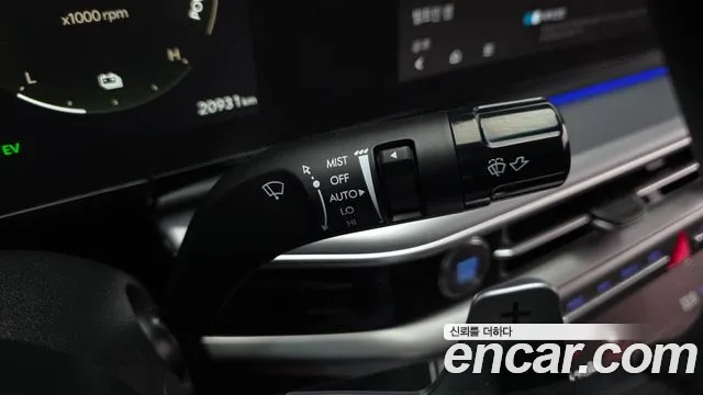 Hyundai Grandeur GN7 — Фото автомобиля 30