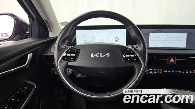 Kia EV6 — Фото автомобиля 13