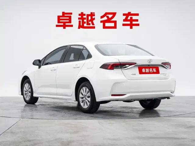 Toyota Corolla — Фото автомобиля 8