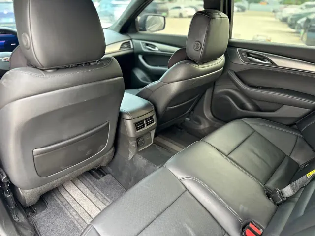 Cadillac CT5 — Фото автомобиля 9