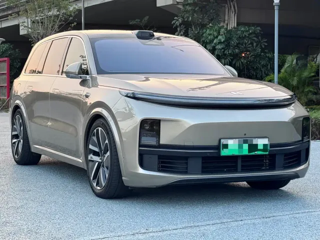 Li Auto L9 — Фото автомобиля 3