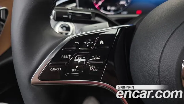 Mercedes-Benz E-Class — Фото автомобиля 18