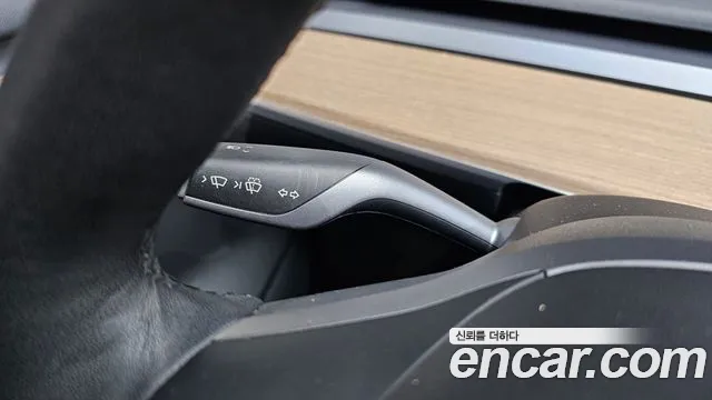 Tesla Model 3 — Фото автомобиля 18