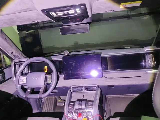 BYD FangChengBao Leopard 5 — Фото автомобиля 12