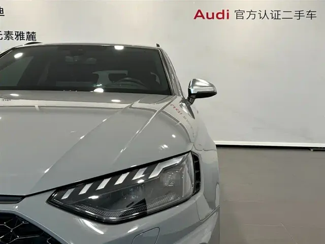 Audi RS 4 — Фото автомобиля 16