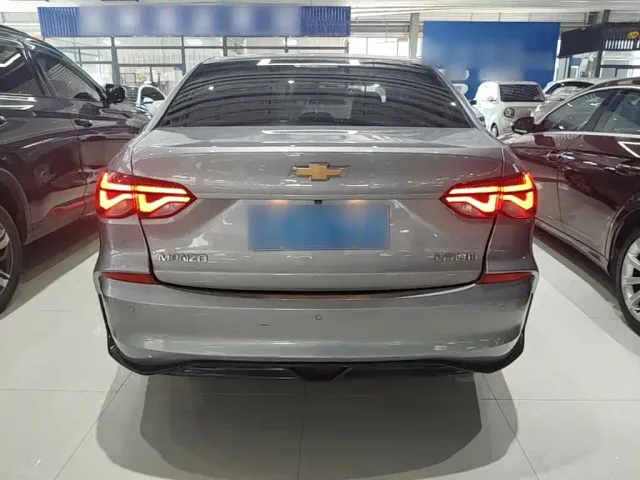 Chevrolet Monza 2023 1.5L Dual-Clutch Enjoyment Edition — Фото автомобиля 3