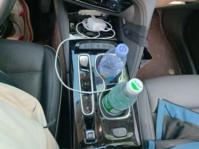 Buick Envision Plus — Фото автомобиля 16