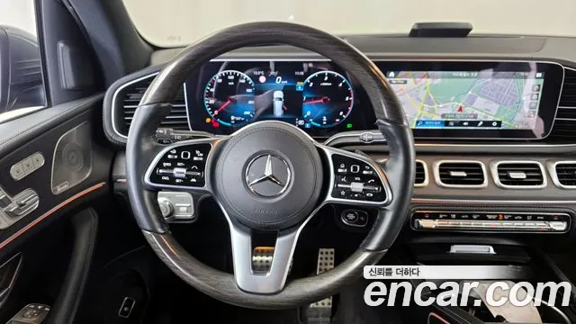 Mercedes-Benz GLS-Class — Фото автомобиля 13