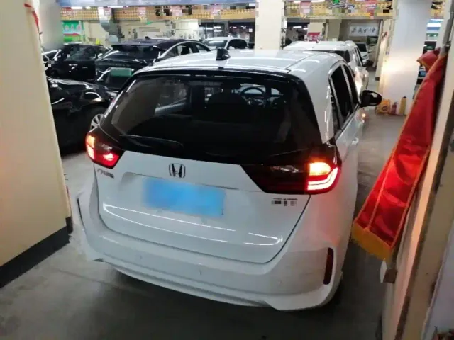 Honda Fit — Фото автомобиля 6