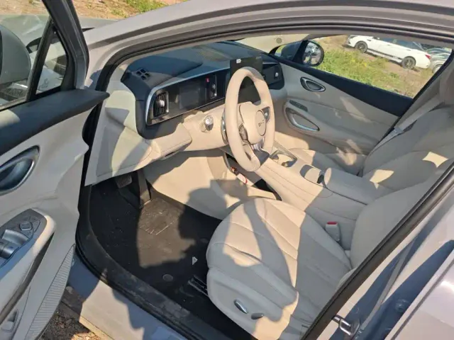 BYD Seal 05 DM-i — Фото автомобиля 9