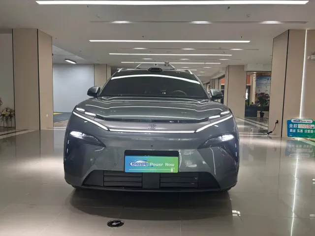 BYD Tang L — Фото автомобиля 2