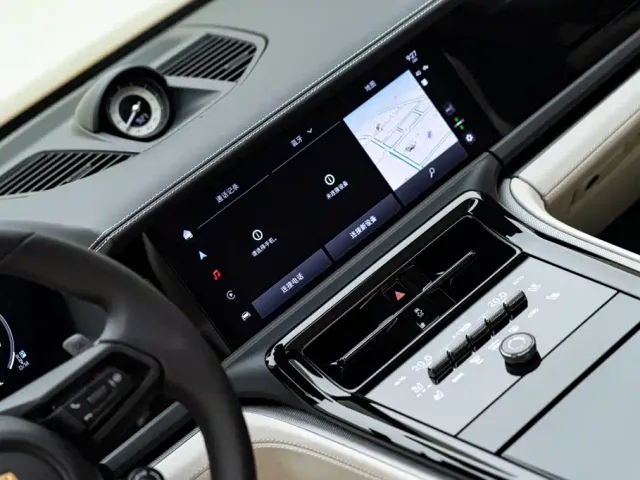 Porsche Panamera — Фото автомобиля 15