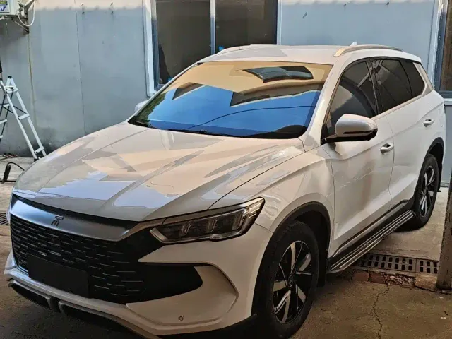BYD Song Pro — Фото автомобиля 3