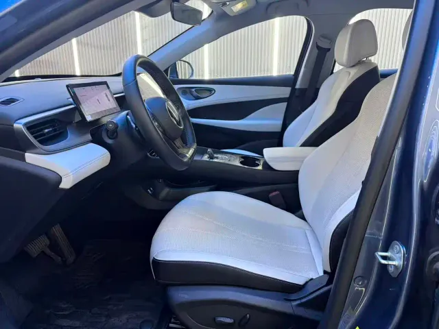 BYD Seal 05 DM-i — Фото автомобиля 6