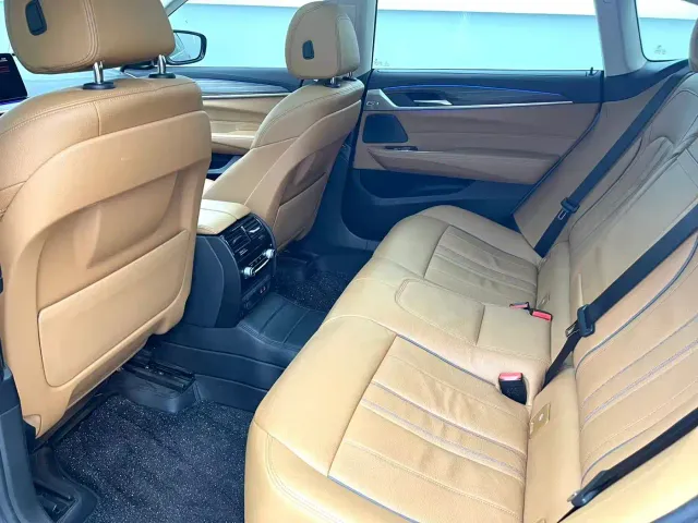 BMW 6 Series Gran Turismo — Фото автомобиля 7