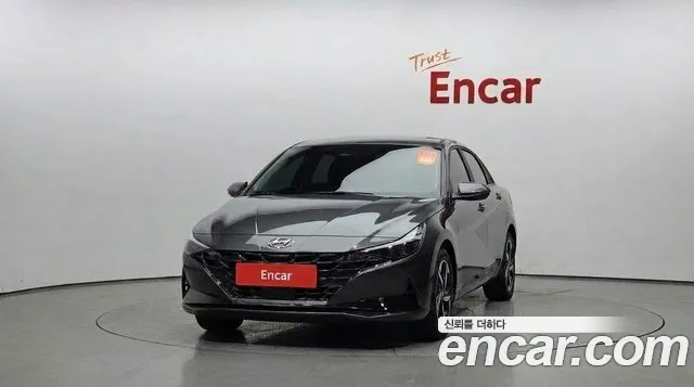 Hyundai Avante CN7 — Фото автомобиля 3
