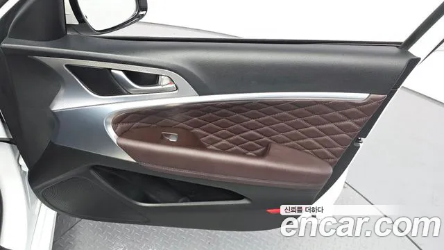 Genesis G70 — Фото автомобиля 23