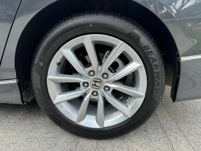 Honda Accord — Фото автомобиля 20