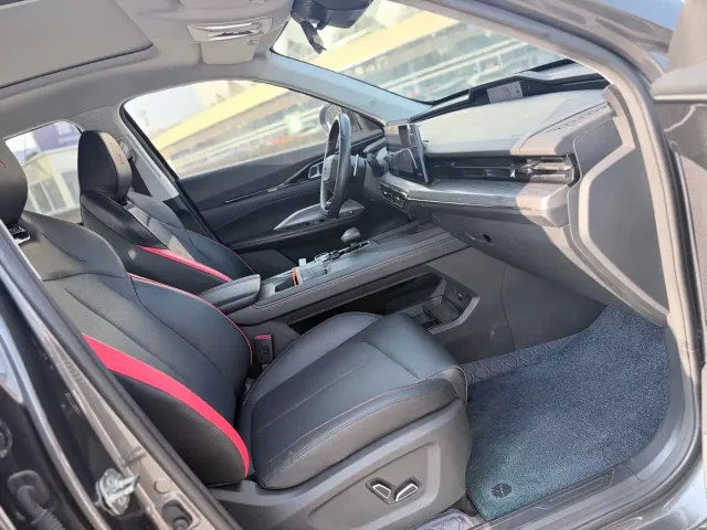 Changan Z6 — Фото автомобиля 12