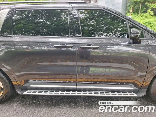 Kia Carnival Generation 4 — Фото автомобиля 19