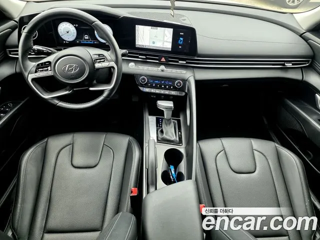Hyundai Avante CN7 — Фото автомобиля 13