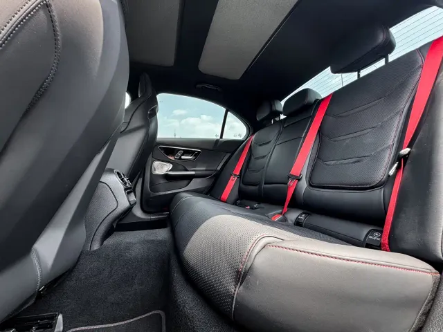 Mercedes-Benz C-Class AMG — Фото автомобиля 13