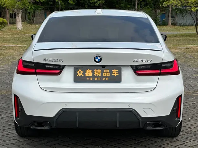 BMW 3 Series — Фото автомобиля 16