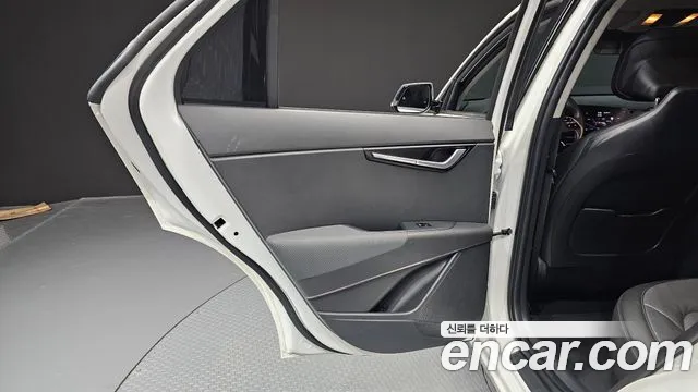 Kia Niro Niro (New) — Фото автомобиля 25