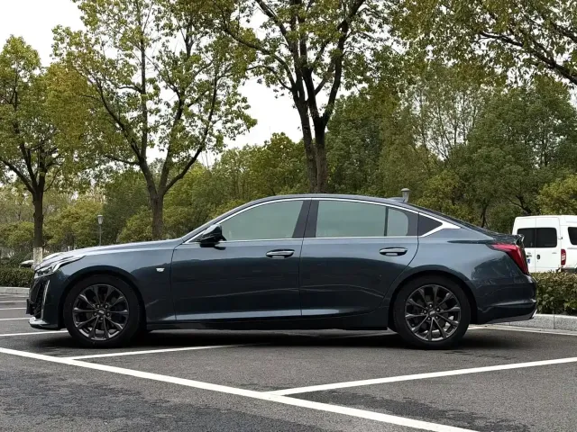 Cadillac CT5 — Фото автомобиля 5