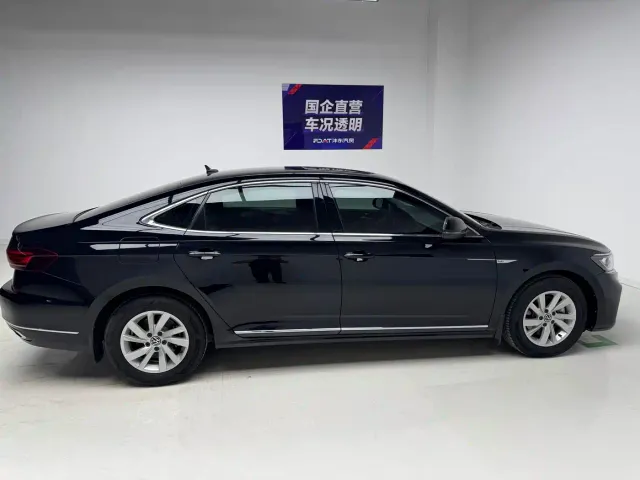 Volkswagen Passat — Фото автомобиля 7