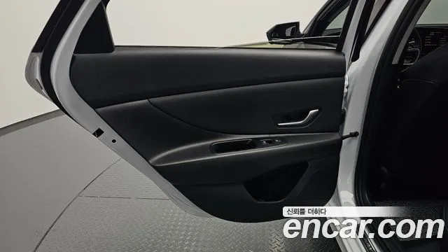 Hyundai Avante — Фото автомобиля 14