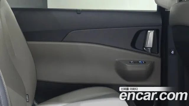 Kia Carnival — Фото автомобиля 14