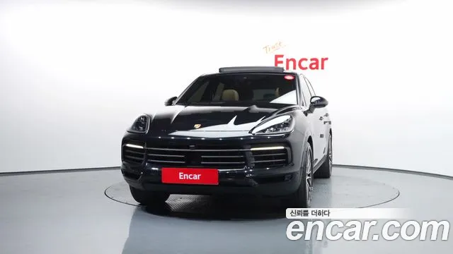 Porsche Cayenne — Фото автомобиля 3