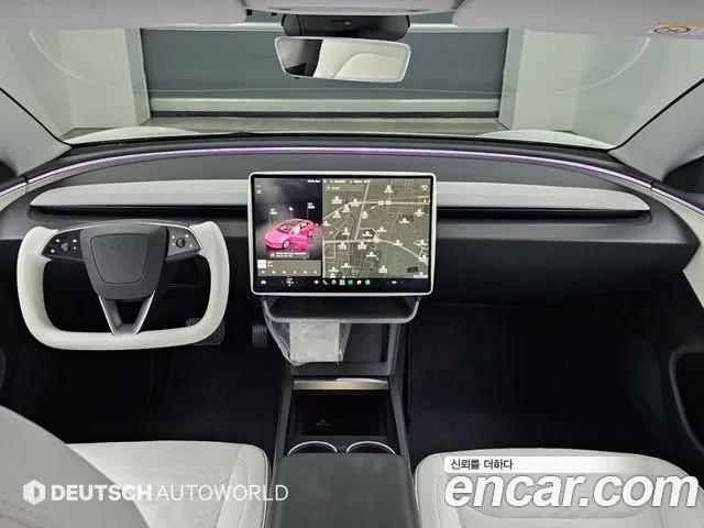 Tesla Model 3 — Фото автомобиля 11