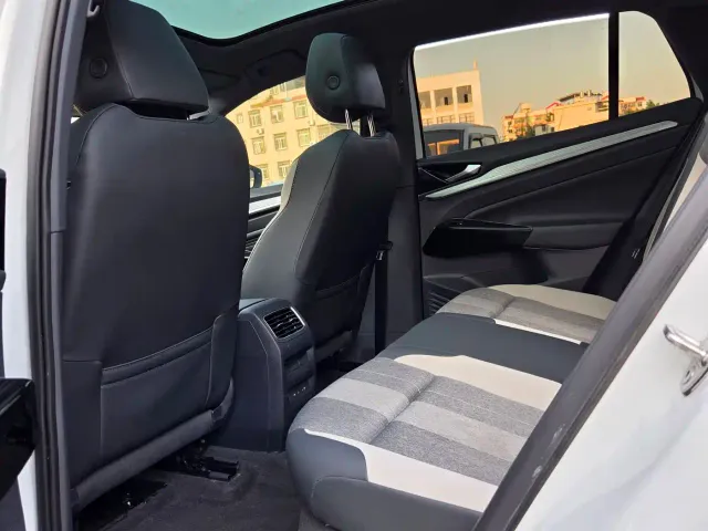 Volkswagen ID.4 Crozz — Фото автомобиля 4