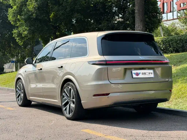 Li Auto L9 — Фото автомобиля 4
