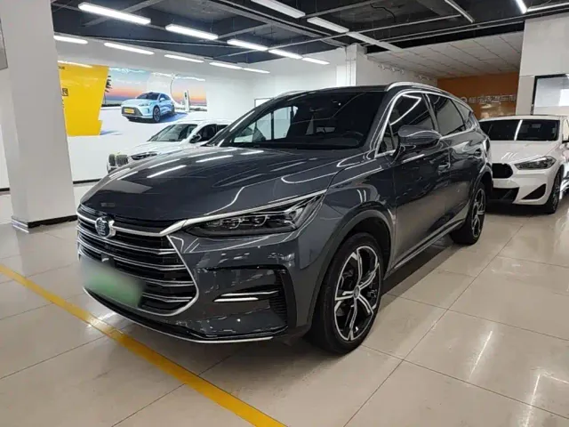Фотография автомобиля — BYD Tang