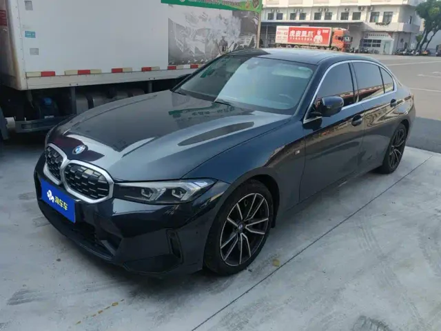 Фотография автомобиля — BMW 3 Series