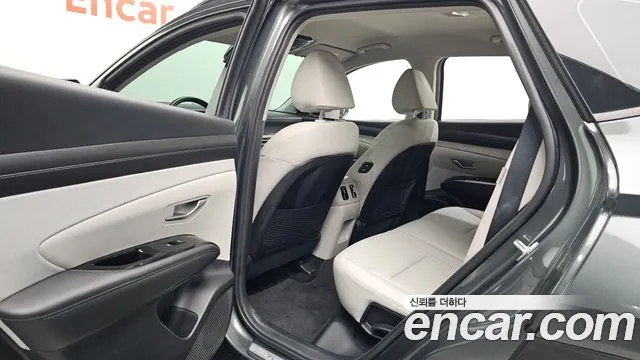 Hyundai Tucson Новый Tucson (NX4) Бензин 1.6 турбо 2WD — Фото автомобиля 8