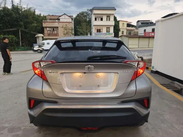Toyota IZOA — Фото автомобиля 7