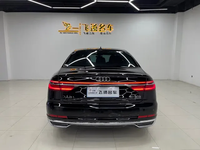 Audi A8 — Фото автомобиля 16