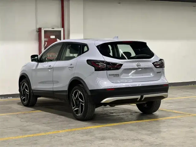 Nissan Qashqai — Фото автомобиля 4