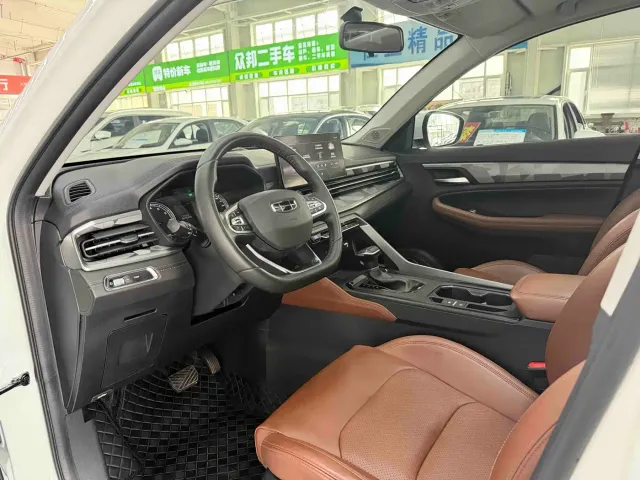 Geely Vision X6 — Фото автомобиля 7