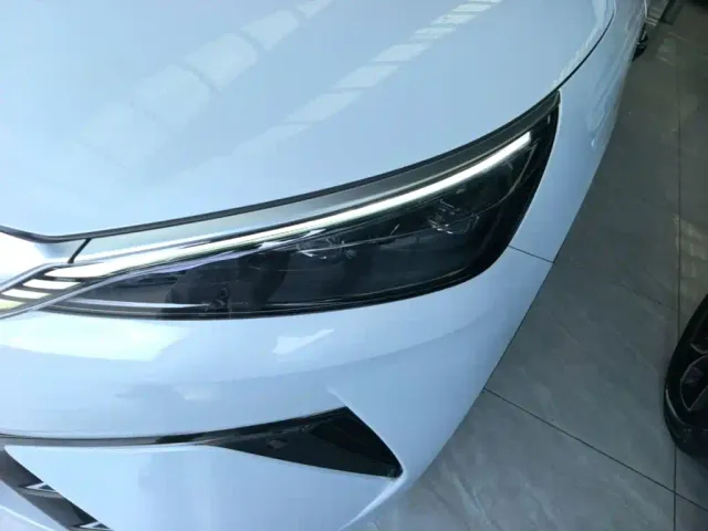 BYD Yuan PLUS — Фото автомобиля 23