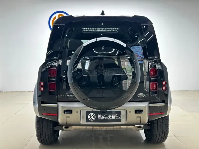 Land Rover Defender — Фото автомобиля 27