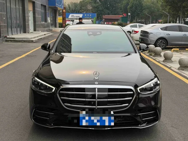 Mercedes-Benz S-Class — Фото автомобиля 2