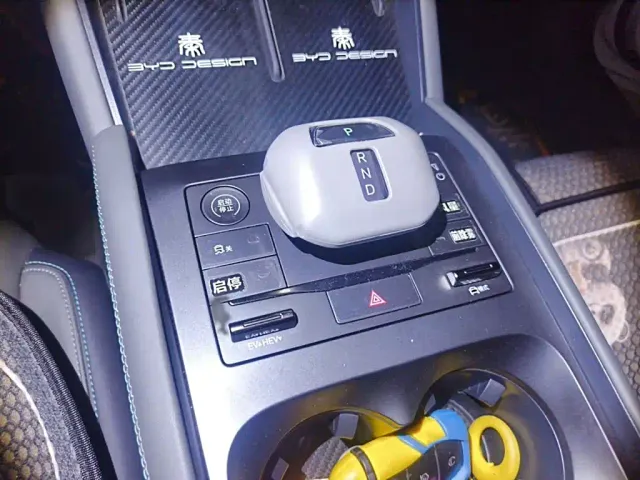 BYD Qin L — Фото автомобиля 6