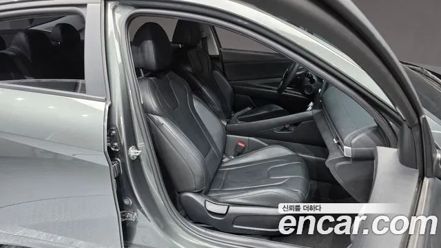 Hyundai Avante CN7 — Фото автомобиля 16