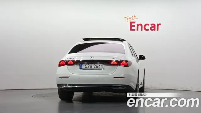 Mercedes-Benz E-Class W214 — Фото автомобиля 4