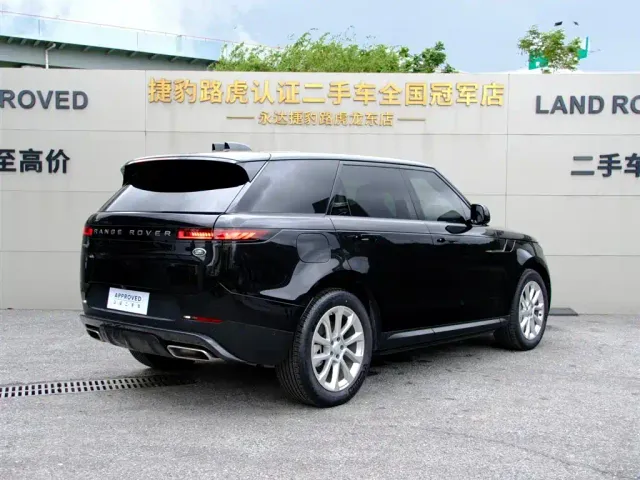 Land Rover Range Rover Sport — Фото автомобиля 6